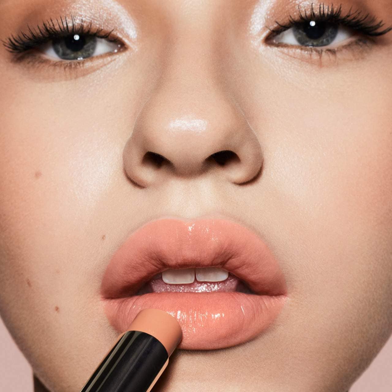 FENTY BEAUTY - Gloss Bomb Stix High-Shine Gloss Stick